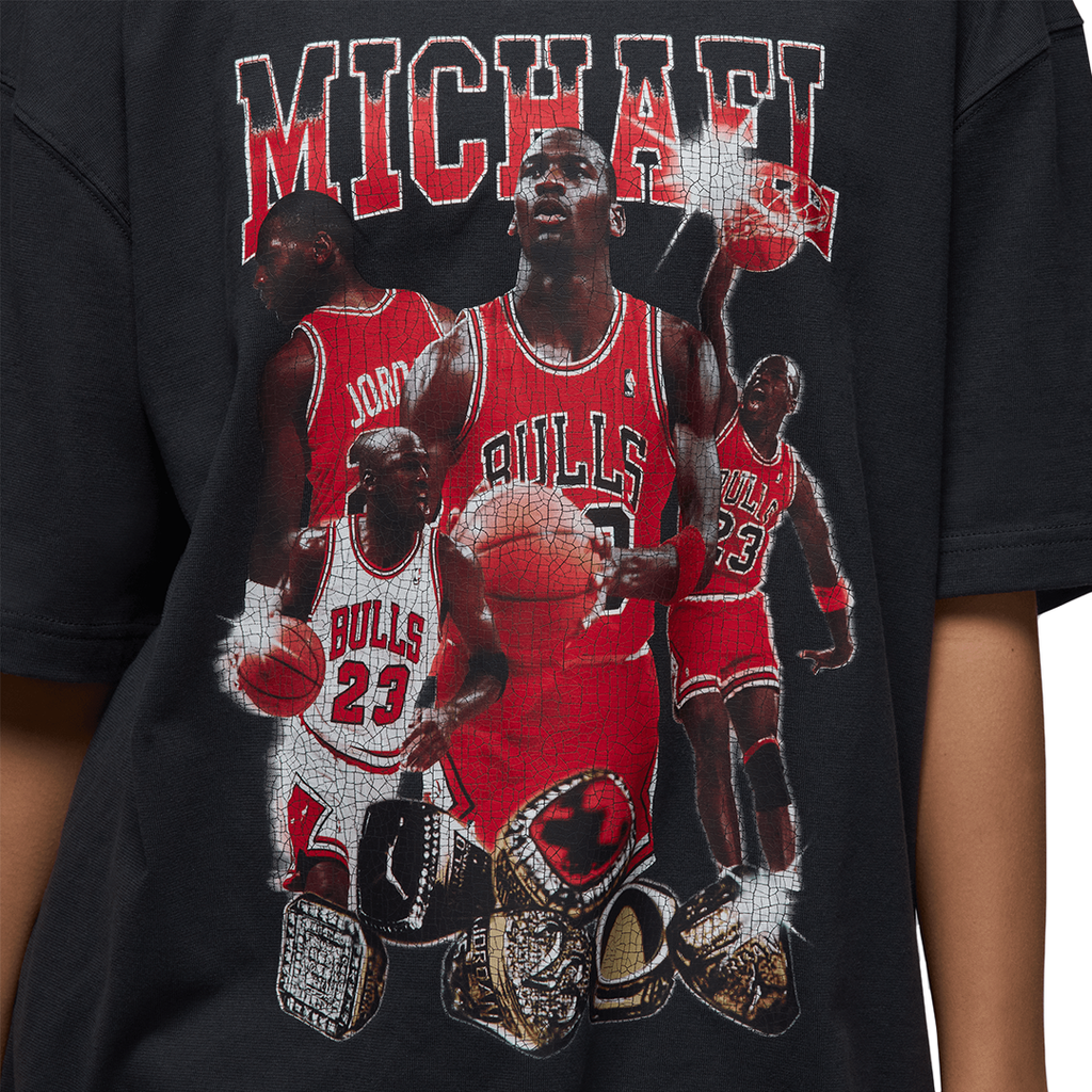 Women's Jordan Oversized Short-Sleeve Graphic T-Shirt