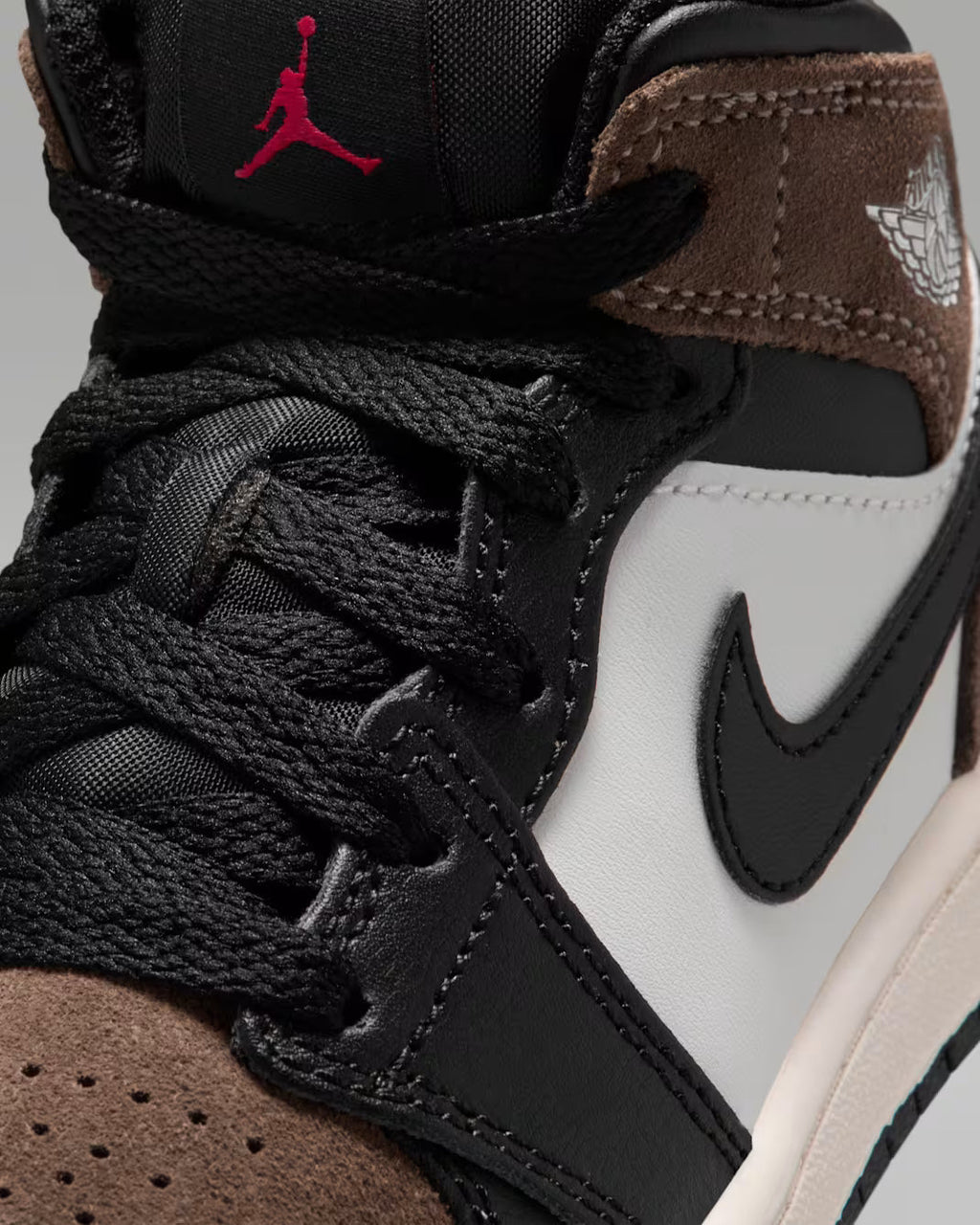 Air Jordan 1 Mid Little Kids' Sneakers