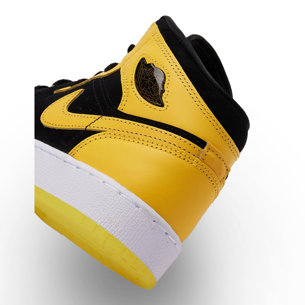 Air Jordan 1 Mid SE Big Kids' Sneakers